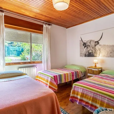 Holiday home Con Gran Jardin Y Piscina