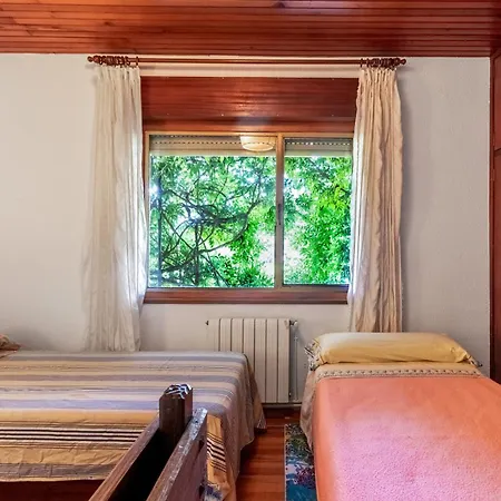 Holiday home Con Gran Jardin Y Piscina